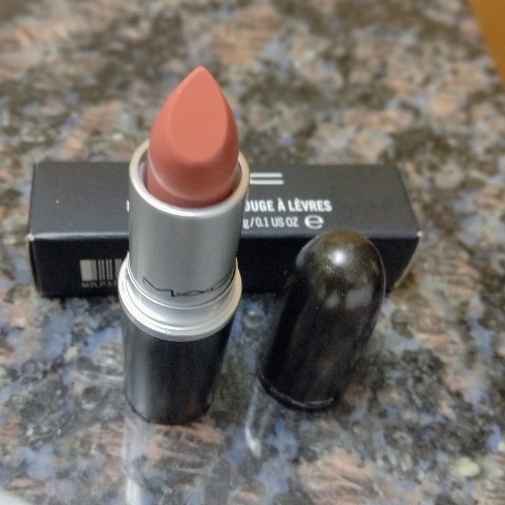 MAC Cosmetics Matte Lipstick in Warm Brown